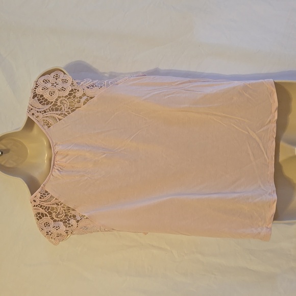 H&M Pink Sleeveless Top with lace shoulders size L - Picture 2 of 4